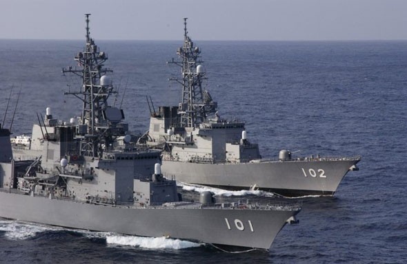 Tàu khu trục lớp Murasame của Lực lượng Phòng vệ Biển Nhật Bản trang bị tên lửa săn ngầm.